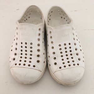 White toddler size 8 Natives